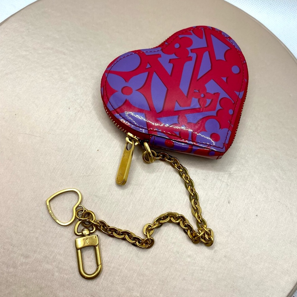 EUC Louis Vuitton LE Rose Indian Sweet Monogram Vernis Heart Coin Purse - RARE